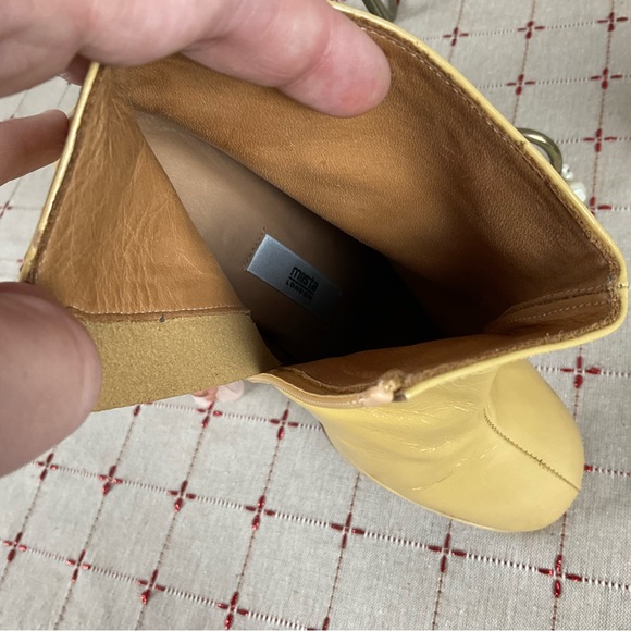 MIISTA Patent Leather Platform Ankle Boots EU 36 US 5.5 Yellow Patent Booties - Picture 9 of 9